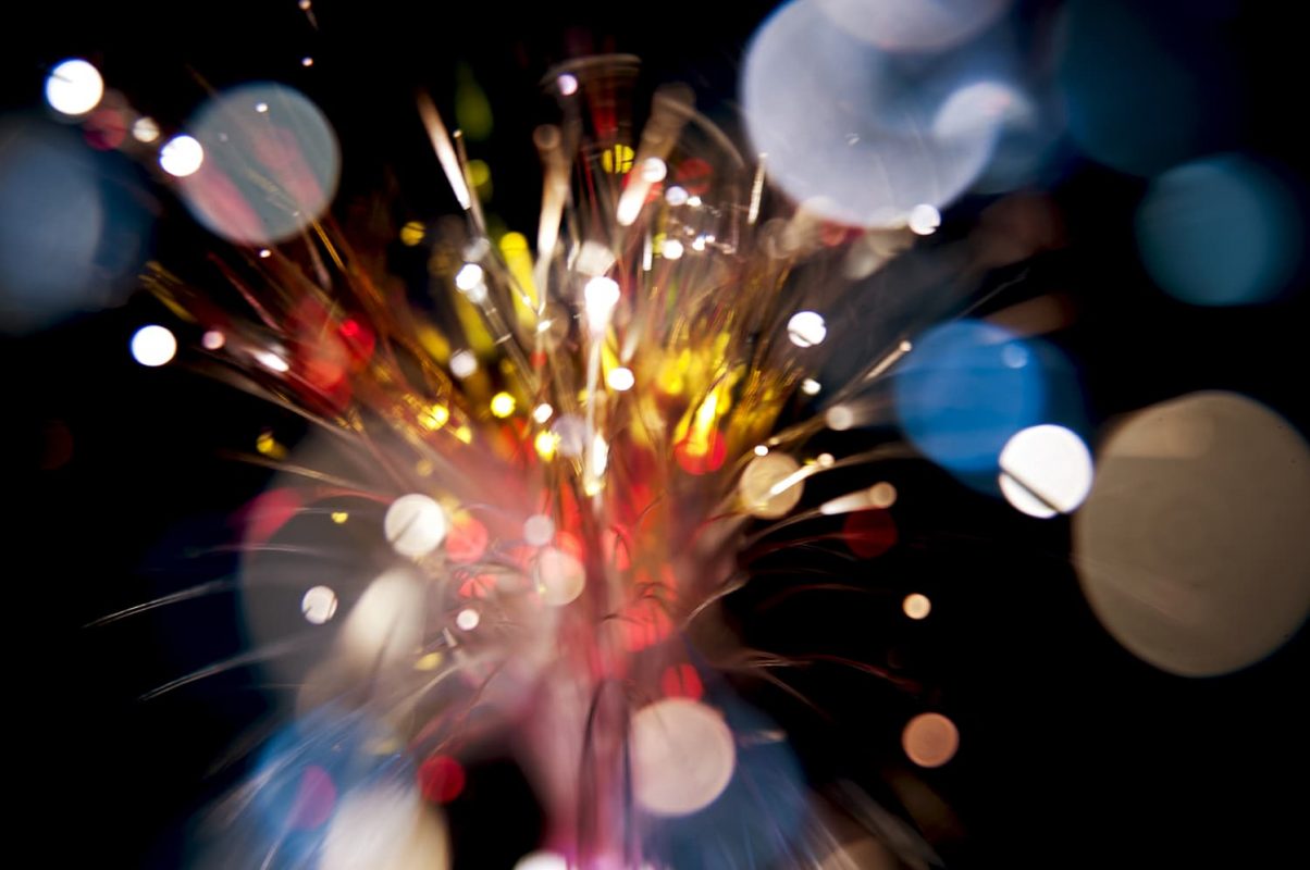 Fibre cable end with light relections